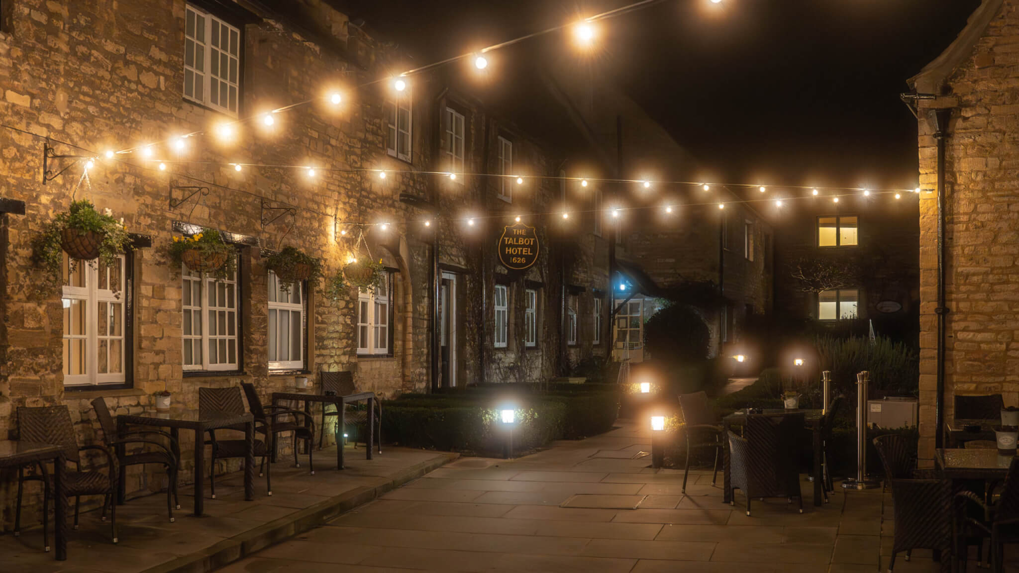 family friendly pub oundle talbot 2 scaled