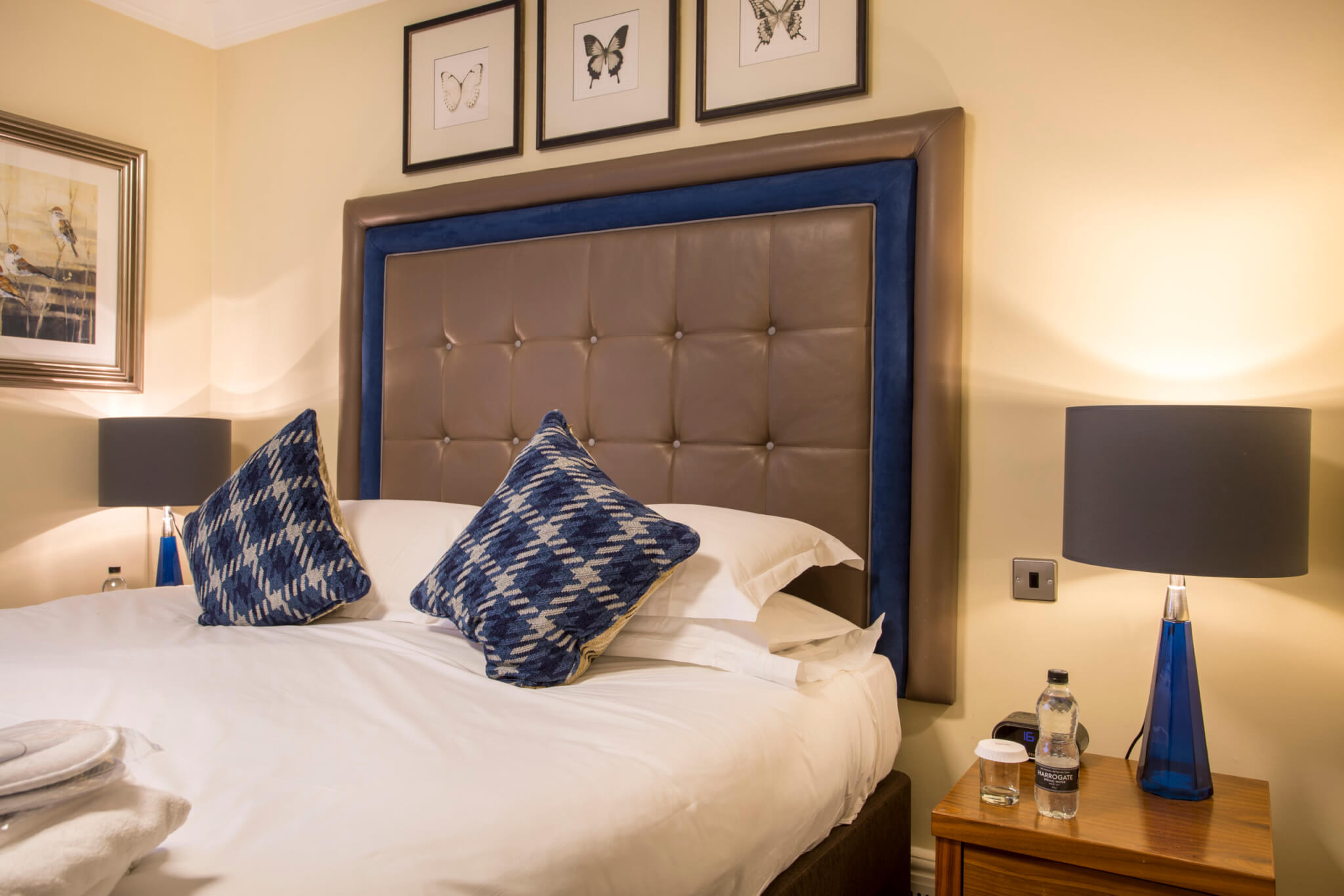 Accessible Double Room Hotel Oundle 2 scaled